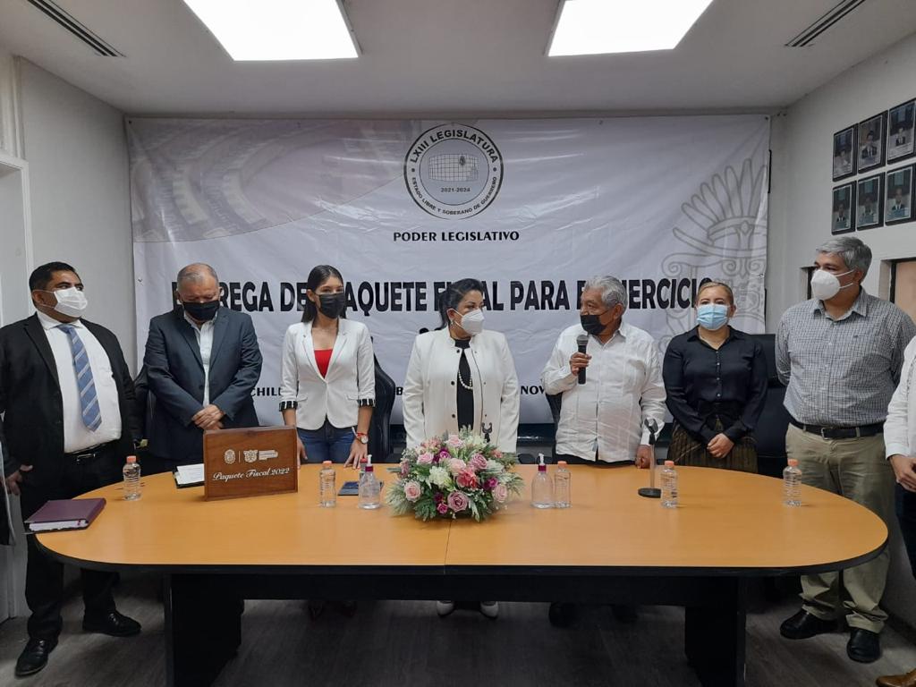 Gobierno de Guerrero entrega Paquete Fiscal para el ejercicio 2022