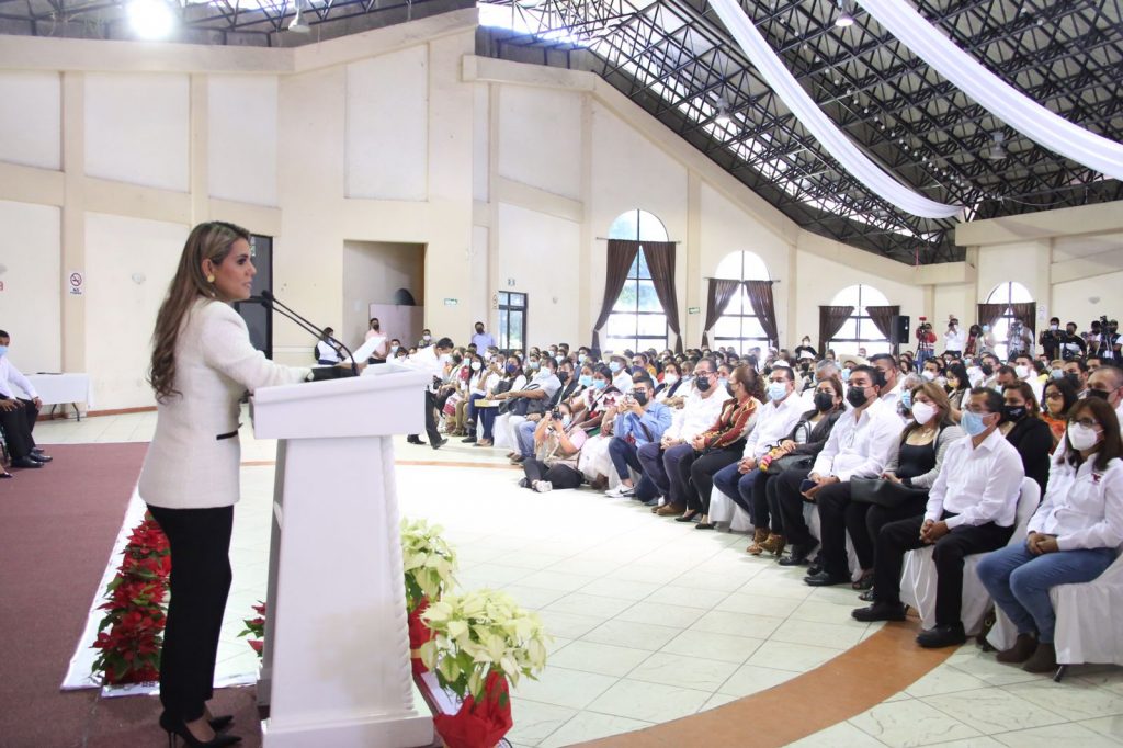 Combatir la corrupción, permitirá más recursos para los pobres: Evelyn Salgado