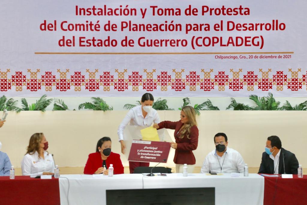 Llama Evelyn Salgado a la acción y al compromiso verdadero para combatir de raíz la pobreza y desigualdad de la entidad