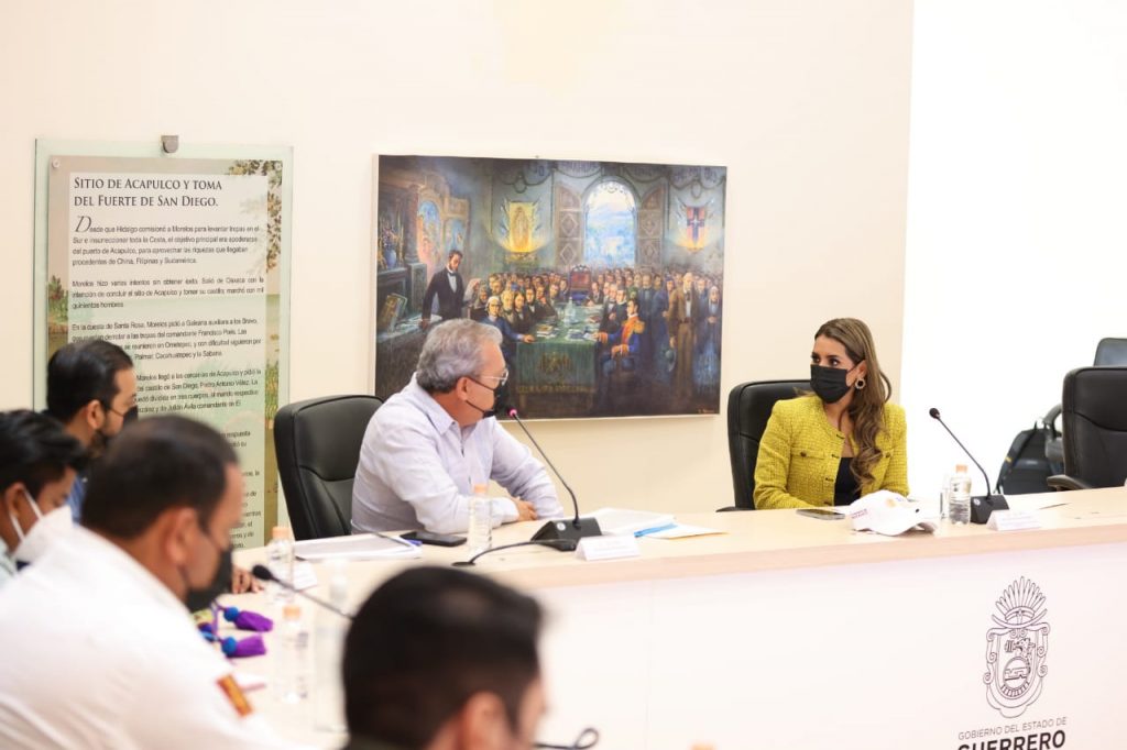 Da seguimiento Evelyn Salgado a programa de pavimentación de caminos en 21 municipios indígenas de La Montaña