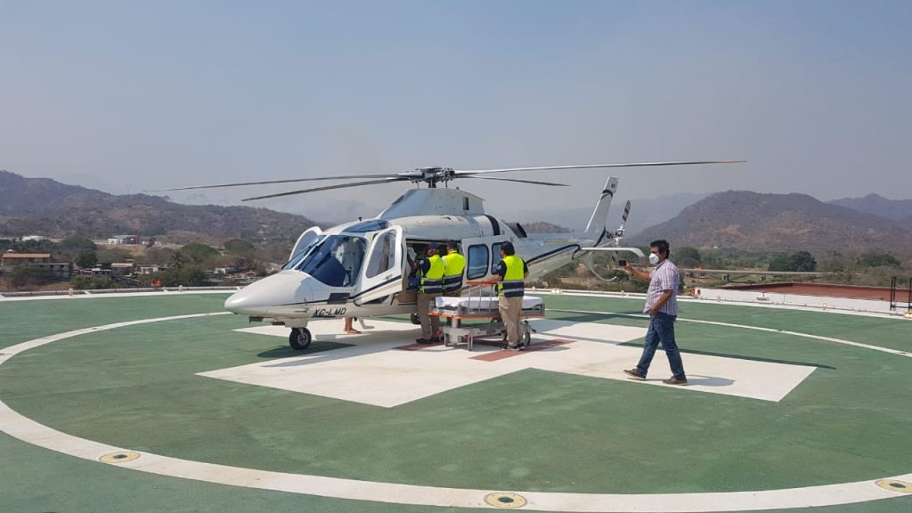 Realiza la SSG traslado aéreo de una menor con dengue de Ometepec al puerto de Acapulco