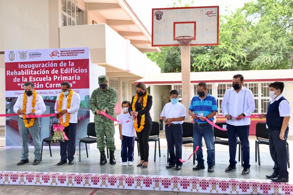 Con la inauguración de más aulas, Evelyn Salgado continúa la Revolución Educativa