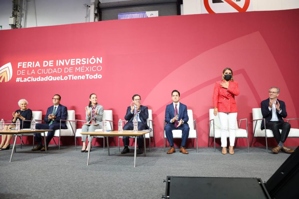 Evelyn Salgado y Claudia Sheinbaum firman convenio en materia de digitalización de trámites burocráticos
