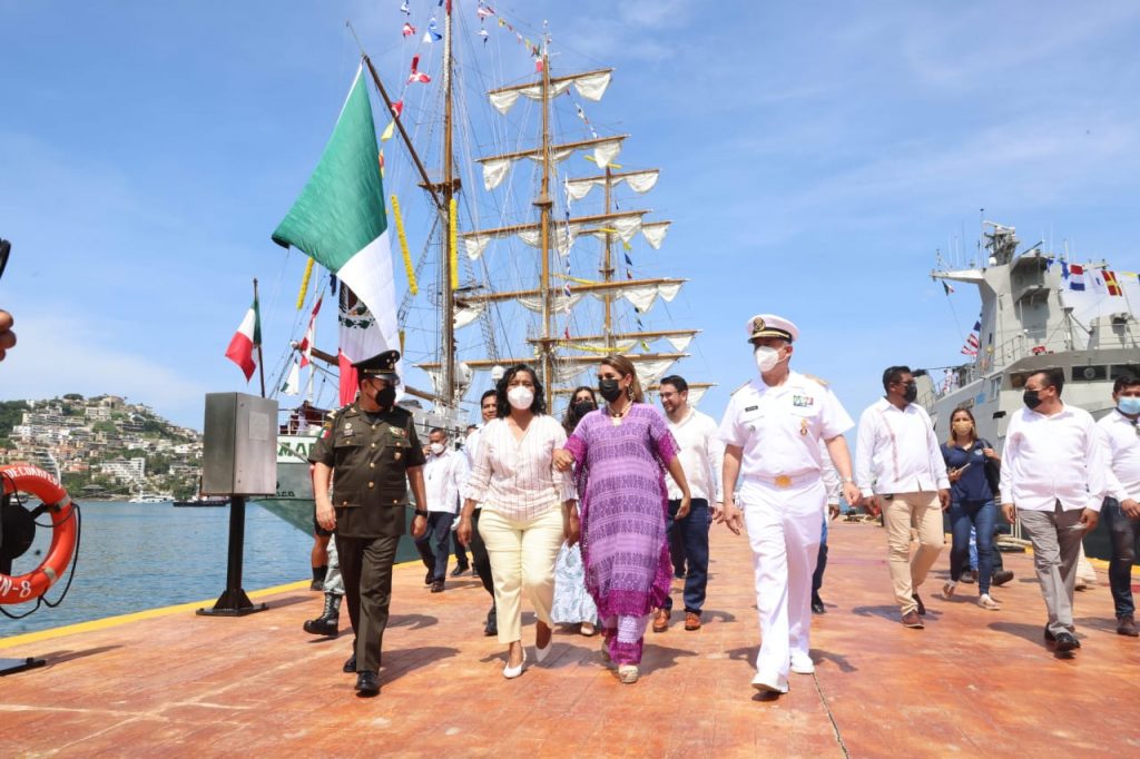  Asiste la gobernadora Evelyn Salgado Pineda a la ceremonia de arribo del Buque Escuela Cuauhtémoc