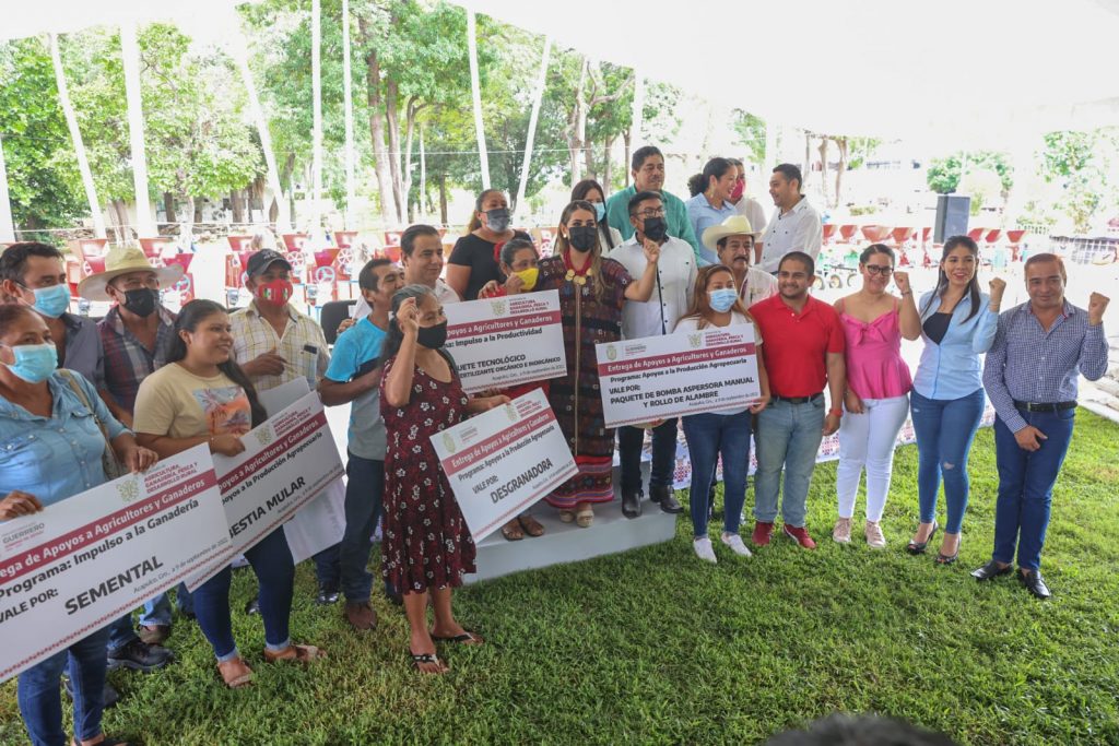 “Vamos a hacer del campo de Guerrero un ejemplo nacional de crecimiento y desarrollo”: Evelyn Salgado