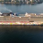 Llega el crucero Norwegian Encore al puerto de Acapulco, el tercero de la temporada y uno de los más grandes de los últimos 10 años