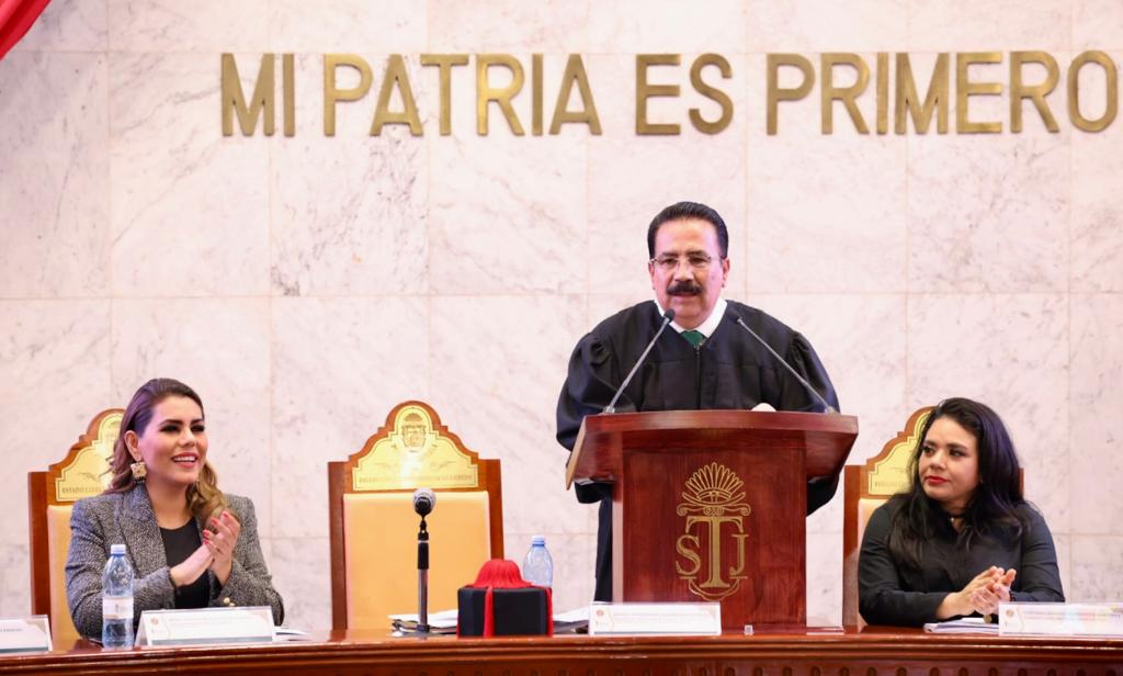 Asiste Evelyn Salgado al Primer Informe de Labores del Presidente del Tribunal Superior de Justicia de Guerrero