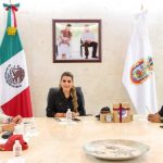 La gobernadora Evelyn Salgado Pineda recibió al titular de Conapesca, Octavio Almada Palafox