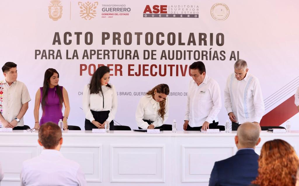 “El dinero del pueblo no se toca, el dinero tiene que ir al pueblo”: Evelyn Salgado