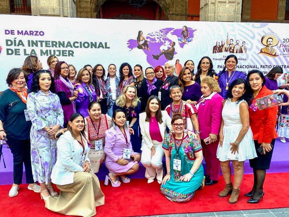 La gobernadora Evelyn Salgado Pineda asistió al acto oficial para conmemorar el Día Internacional de la Mujer