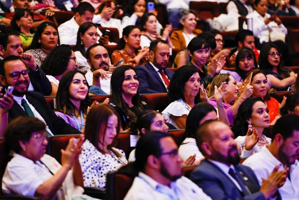 Presenta Guerrero proyecto de desarrollo comunitario de mujeres de la Costa Chica en el Estado de Michoacán