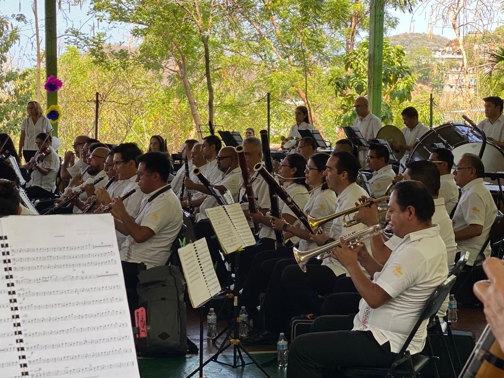 Realiza la Filarmónica de Acapulco concierto especial en el Módulo Social Fovissste