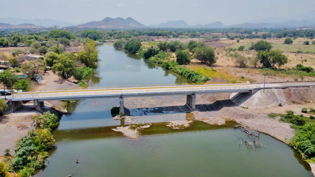 Concluye construcción del puente vehicular El Barco en la región de Tierra Caliente