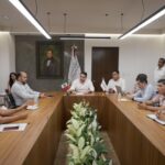 Llama Reynoso Núñez a mantener la institucionalidad del sector educativo