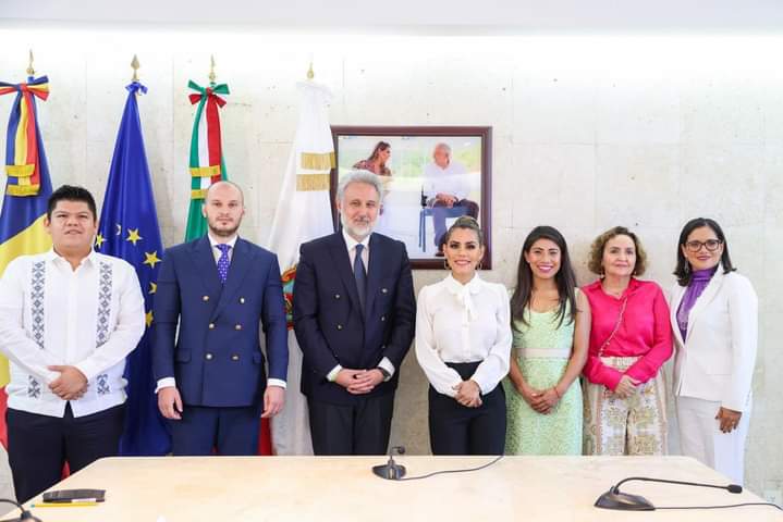 Recibe Evelyn Salgado al Embajador de Rumania en México Marius Gabriel