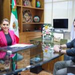 Lagobernadora Evelyn Salgado Pineda atiende con el secretario General de GobiernoLudwig Marcial Reynoso Núñez