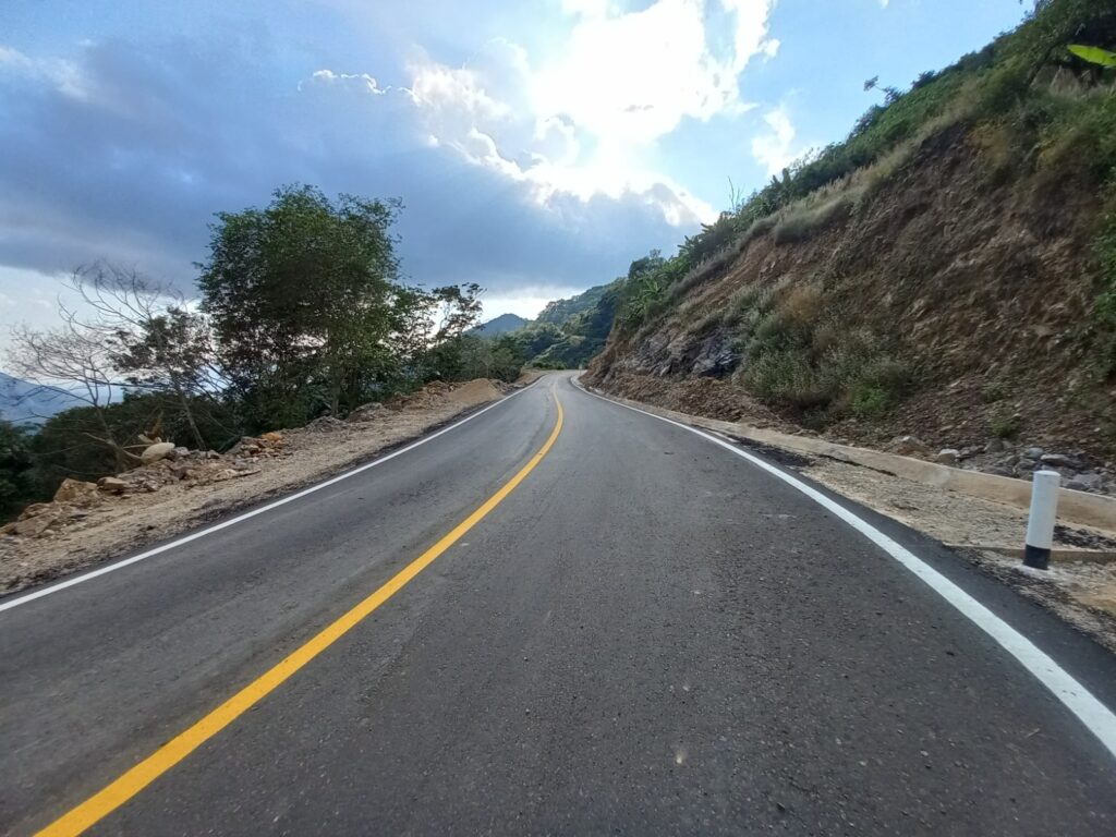 Concluye pavimentación de la primera etapa del camino entronque carretero (Tlapa-Marquelia)-Tierra Colorada-Cocoyul-Rancho Viejo, en Malinaltepec