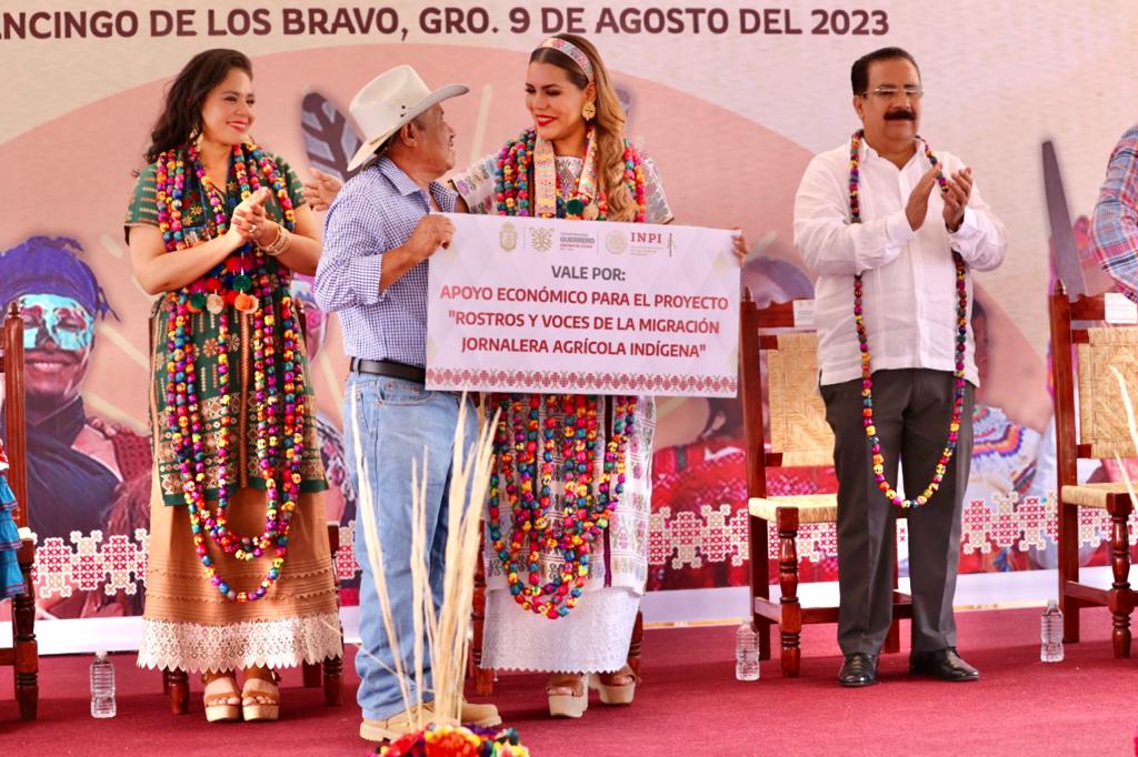Refrenda Evelyn Salgado compromiso de fomentar valores, respeto cultural y la identidad de pueblos indígenas y afros de Guerrero