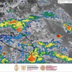 SGIRPCGRO prevé lluvias fuertes en Guerrero por zona de baja presión y onda tropical número 18