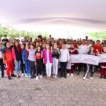 Cumple Evelyn Salgado su palabra y entrega becas a deportistas y entrenadores de Guerrero