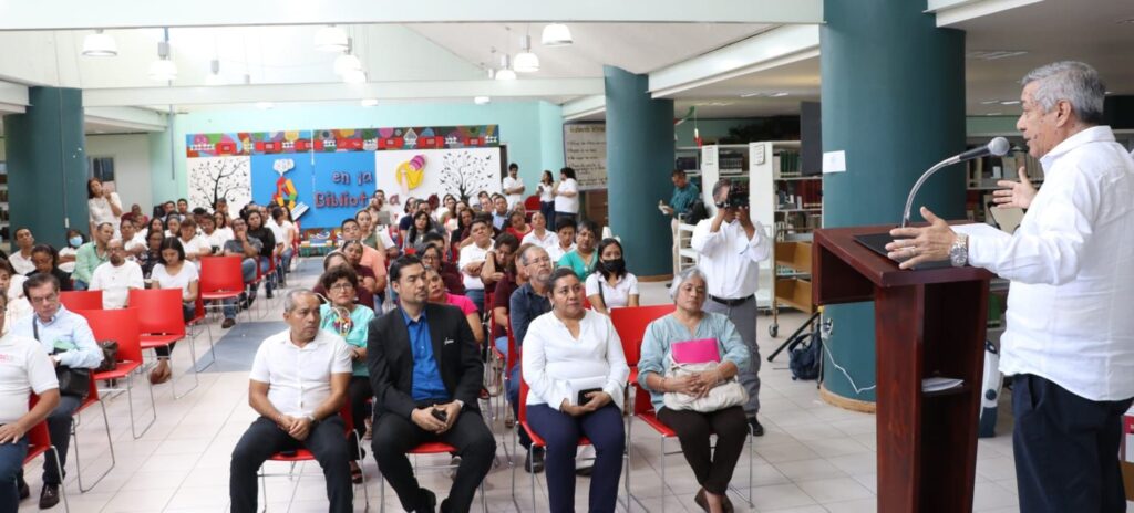 Entregan 151 Enciclopedias a Bibliotecas Públicas del estado