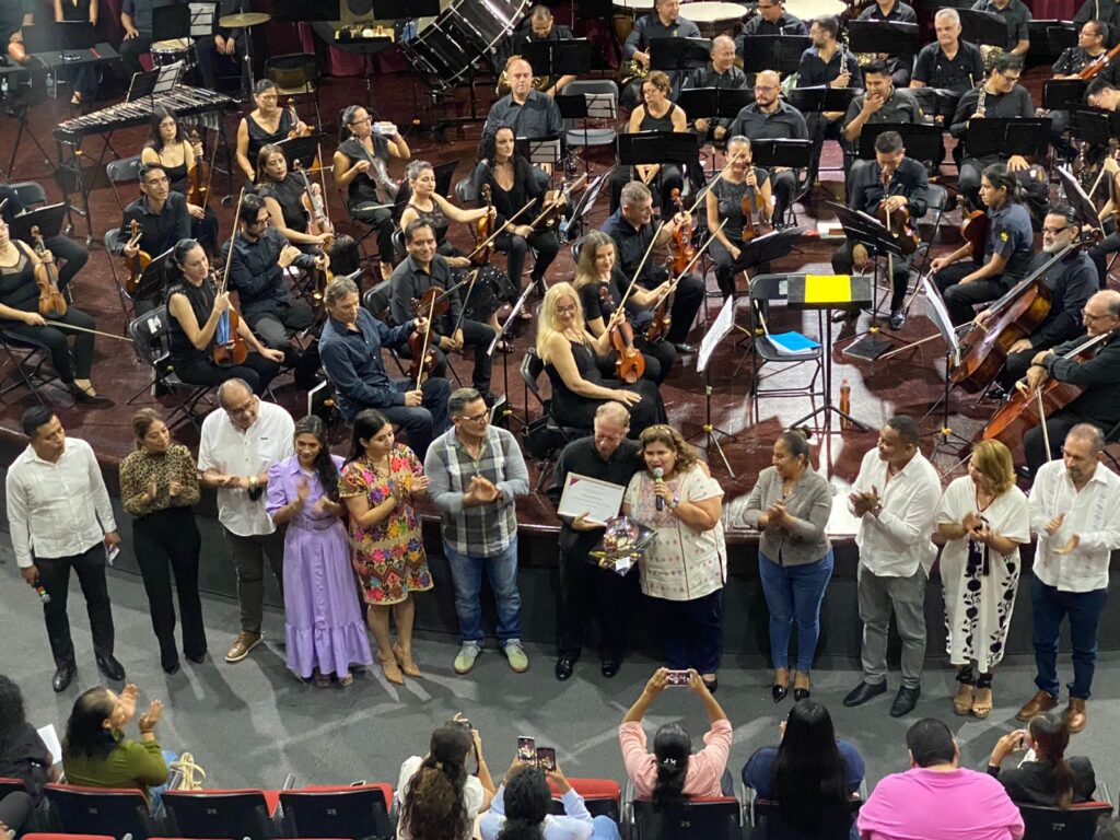 Exitoso concierto de la Filarmónica de Acapulco en el Teatro María Luisa Ocampo de Chilpancingo