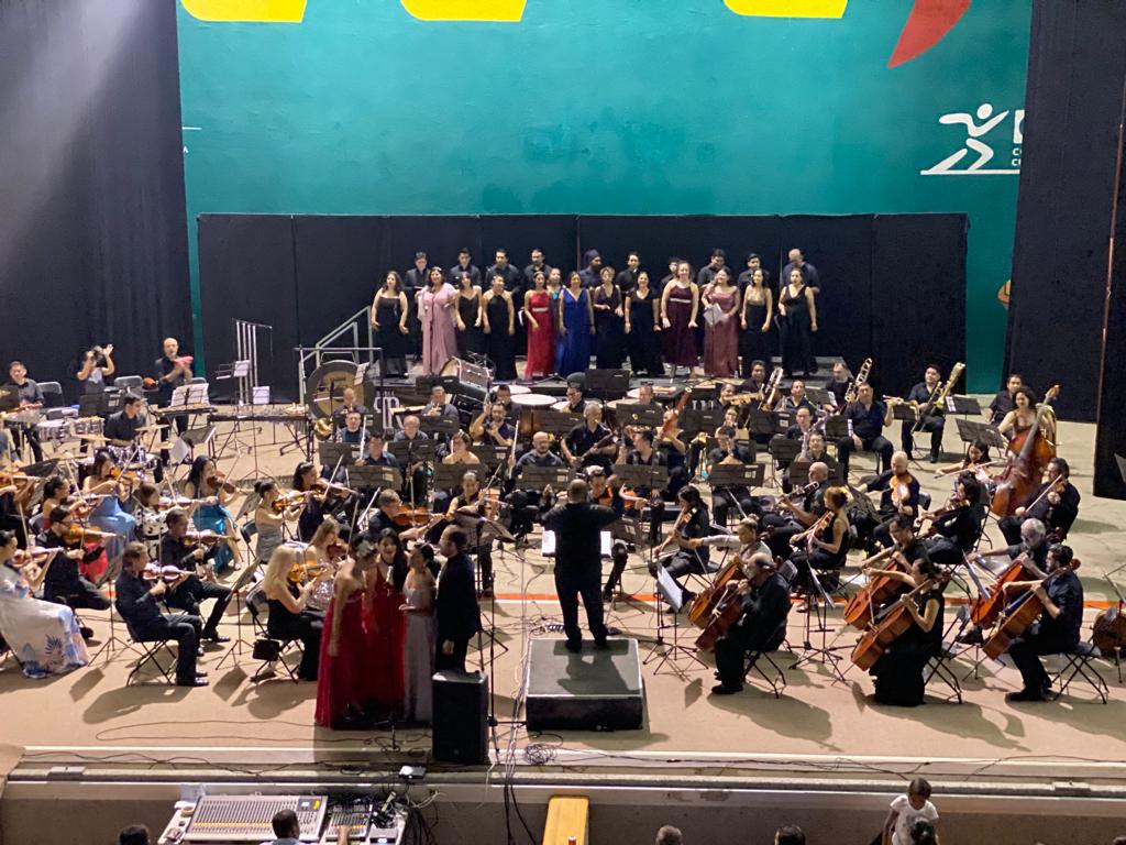 Espectacular concierto de la Filarmónica de Acapulco para rendir tributo a Juan Gabriel