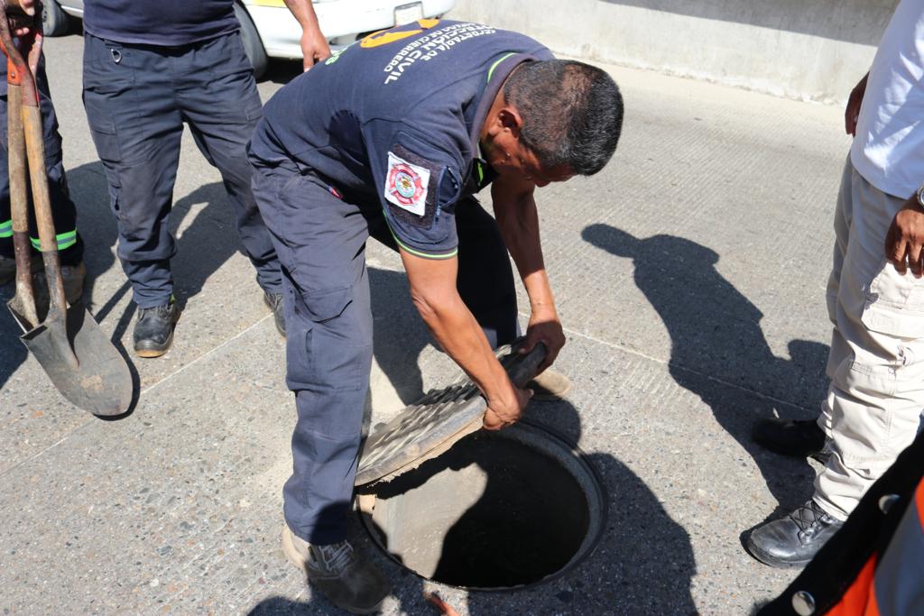 Inspecciona SGIRPCGro zonas vulnerables a inundaciones en la zona conurbada de Acapulco