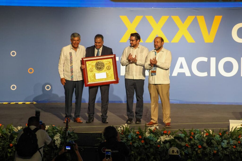 Inaugura Ludwig Marcial Reynoso la 35 Convención Internacional de Minería