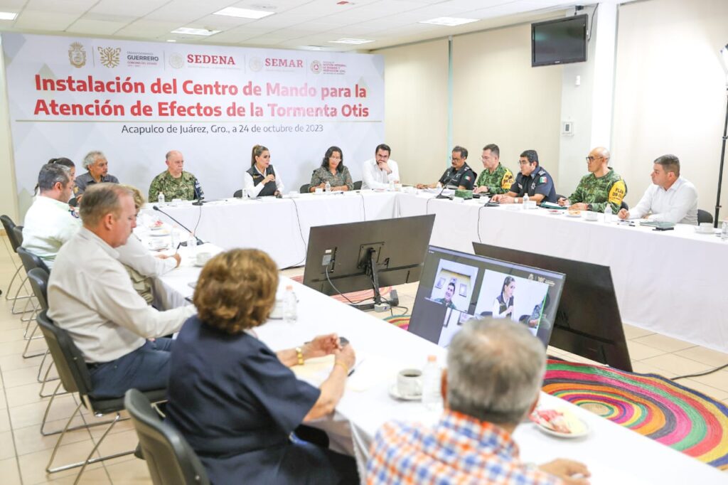 Instala la gobernadora Evelyn Salgado el Centro de Mando para la Atención de los Efectos del Huracán “Otis”