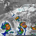 Zona de baja presión se ubica frente a las costas de Oaxaca y Guerrero, seguirá generando lluvias en gran parte del estado