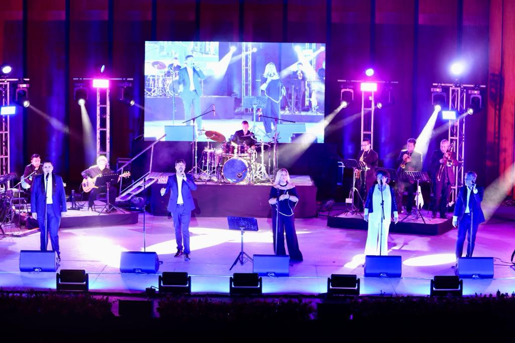 ¡Mocedades hace vibrar Chilpancingo con sus éxitos!
