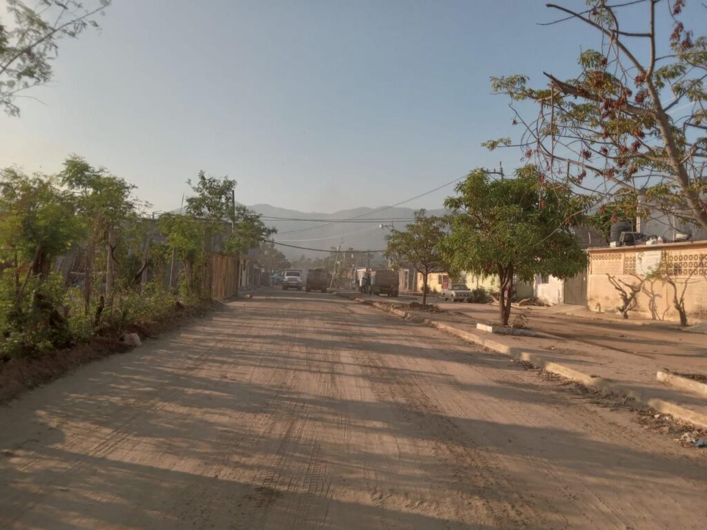 CICAEG continúa con las labores de limpieza en la avenida Augusto César y la calle 14 de la colonia Emiliano Zapata