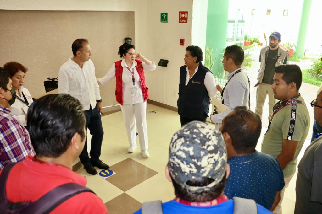 La Secretaría de Salud mantiene los hospitales y centros de salud activos y se brinda atención médica a la población
