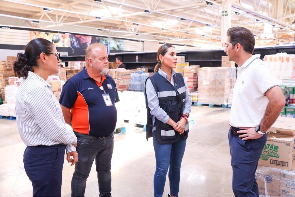 Reconoce Evelyn Salgado a cadenas comerciales por su apoyo y confiar en Acapulco