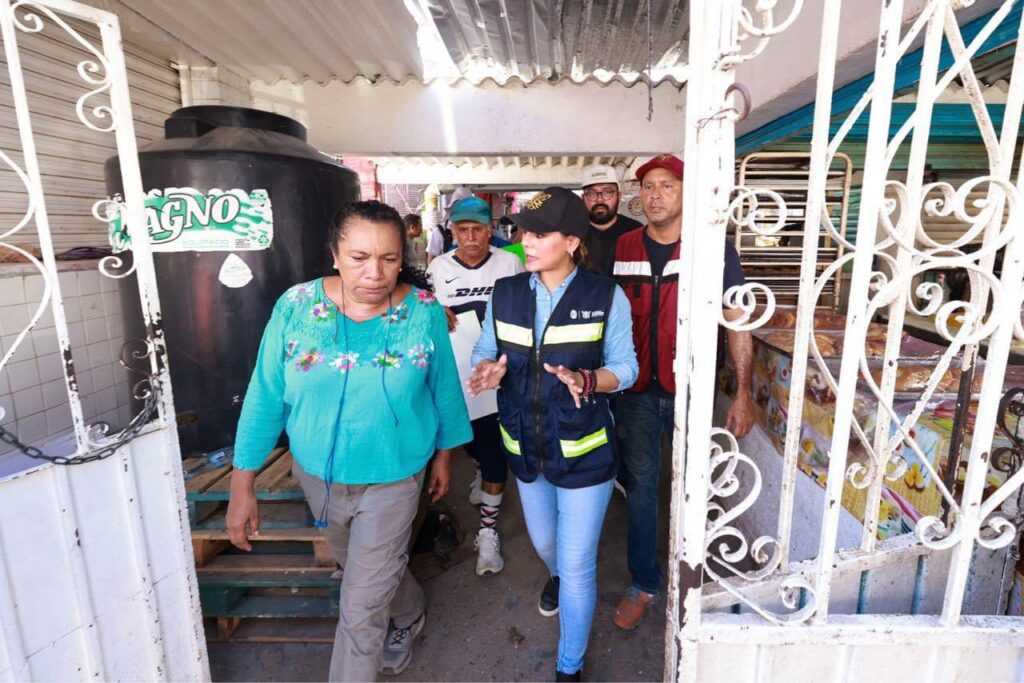 Recorre Evelyn Salgado las colonias Icacos, Alta Icacos y Nuevo Centro de Población