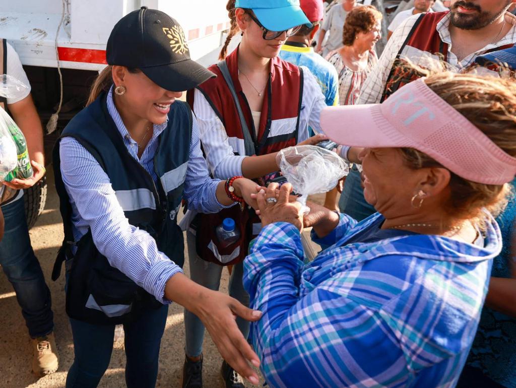 Recorre la gobernadora Evelyn Salgado localidades de la zona poniente de Acapulco