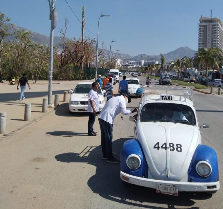 La Comisión Técnica de Transporte y Vialidad de Guerrero mantiene un operativo en diferentes puntos de Acapulco