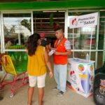 Salud Guerrero instaló módulos informativos en centros comerciales de las Cruces y Hamacas en el puerto de Acapulco