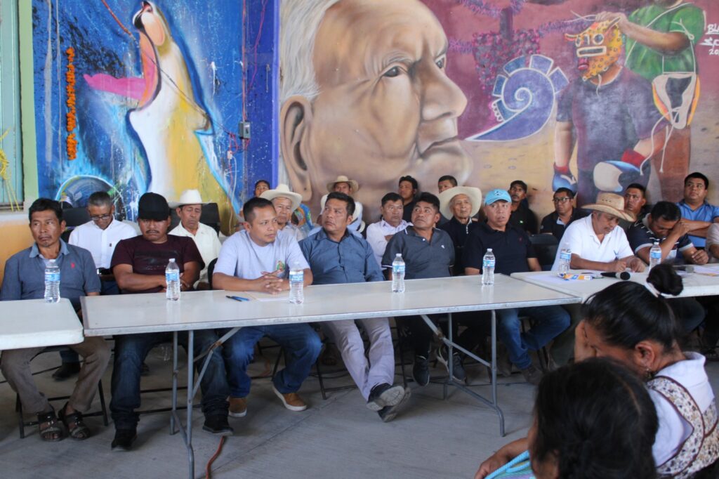 Capacita la SEDEPIA en temas agrarios a comuneros de Acatlán, en el municipio de Chilapa de Álvarez