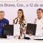 Entrega Evelyn Salgado estímulos salariales del programa de Carrera Administrativa 2023