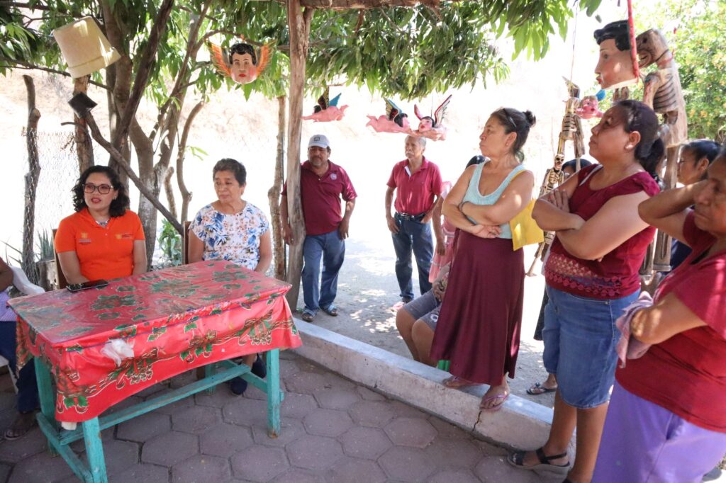 Inicia la remodelación del Parador Turístico de Artesanías de Xalitla: Sefodeco