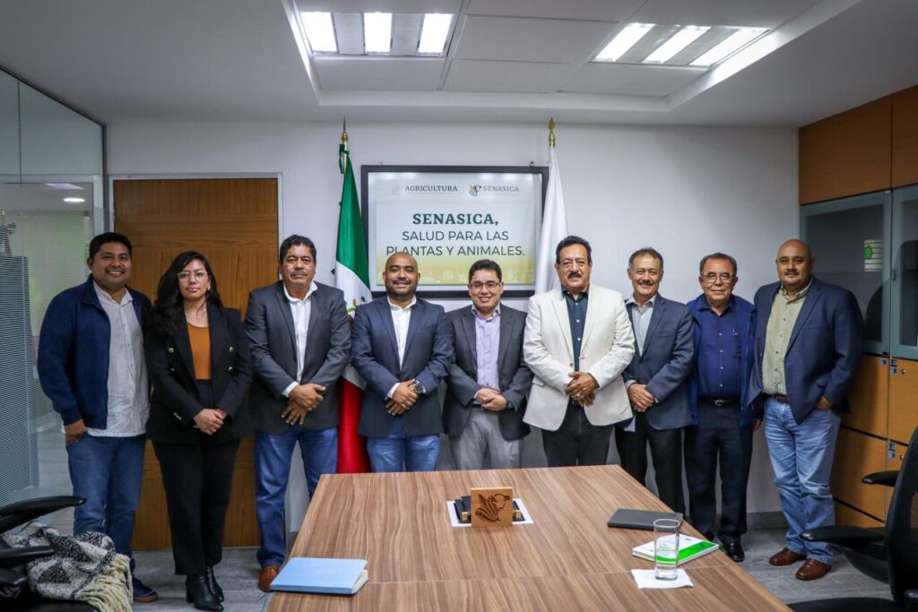 Se reúne titular de Sagadegro con funcionarios de Senasica