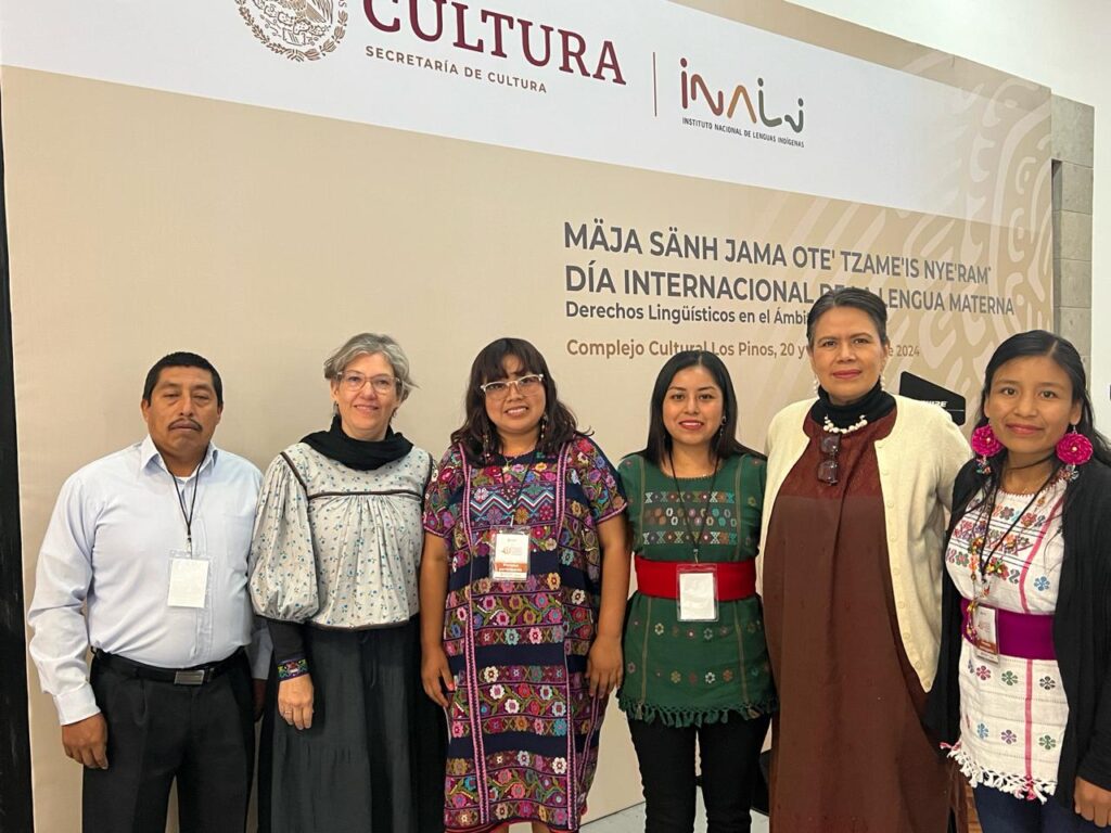 Asisten traductores de la SEDEPIA a las conferencias Derechos Lingüísticos en el ámbito de Justicia