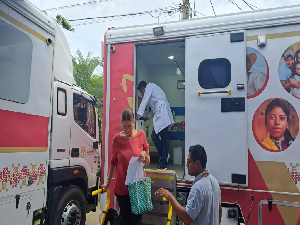 Unidades Móviles de Salud Especializadas llegan a los municipios Juan R Escudero y Tecpan de Galeana