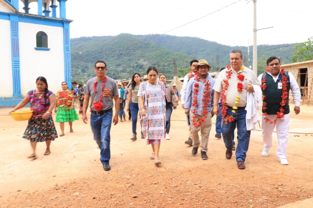 INPI, IMSS y SEDEPIA recorren la unidad médica de Dos Ríos, en Cochoapa el Grande