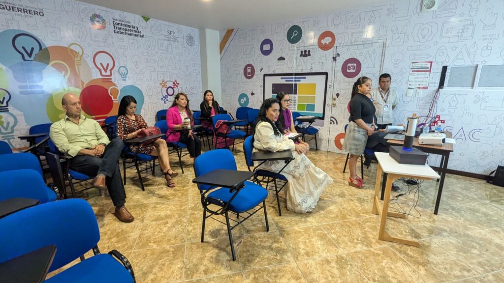 Presenta Contraloría Guerrero innovadora herramienta educativa en certamen Nacional de Transparencia 2024