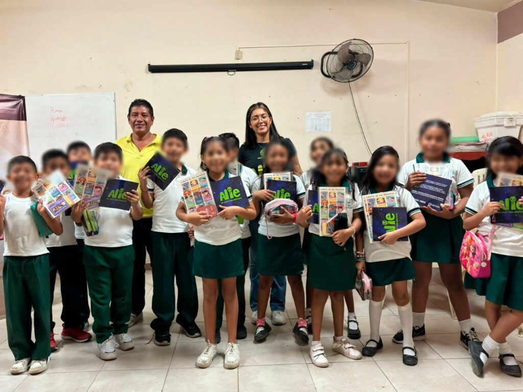 Promueve la gobernadora Evelyn Salgado Pineda entornos libres de violencia en escuelas de la colonia Zapata del puerto de Acapulco