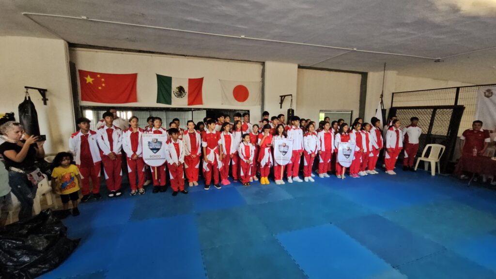 Continúa Evelyn Salgado apoyando a deportistas que representan a Guerrero en competencias nacionales