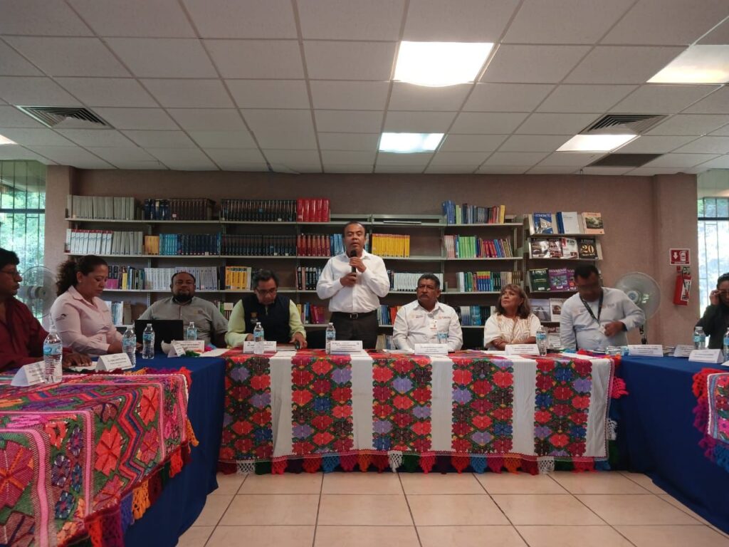 Mantiene Evelyn Salgado “Plan Emergente de Contención ante Dengue” se suman alcaldes de la región Montaña a acciones preventivas: SSG
